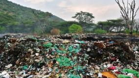 in-front-of-the-rayakottai-vajra-natheswarar-temple-there-is-a-heap-of-garbage