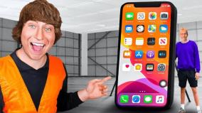 youtuber-designed-iphone-at-8-feet-size-with-ios-features