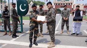 bsf-and-pakistan-rangers-exchange-sweets-at-the-attari-wagah-border-on-the-occasion-of-eid-al-adha