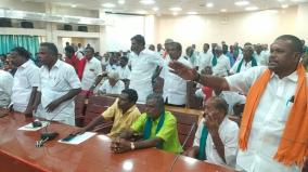 sivagangai-farmers-who-came-late-to-the-grievance-redressal-meeting-were-involved-in-an-argument