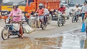 rajapalayam-roads-could-not-withstand-the-drizzle-rain