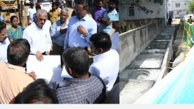 chief-secretary-inspected-and-inspected-the-storm-water-drain-works-in-chennai