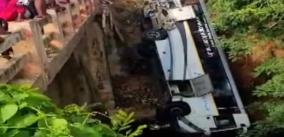 7-killed-in-bus-overturn-in-andhra-pradesh