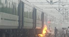 bhopal-delhi-vande-bharat-train-coach-catches-fire