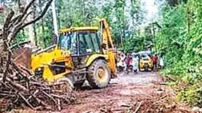 monsoon-heavy-on-gudalur-pandalur-traffic-affected-on-tamil-nadu-kerala-route