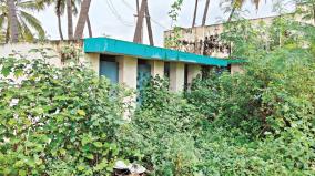 snakes-issue-in-kullanur-community-hall