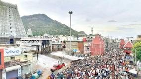 lakhs-of-devotees-visit-tiruvannamalai-full-moon-girivalam