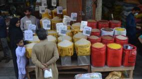 inflation-rises-to-30-percent-pakistan-people-starve-for-essentials