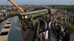 pak-train-accident-death-toll-rises-to-30