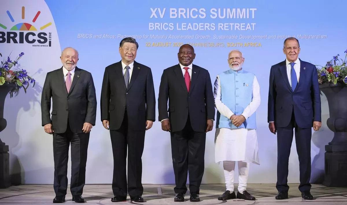 ‘பிரிக்ஸ்’ அமைப்பில் புதிய உறுப்பினர்களை சேர்க்க வேண்டும்: பிரதமர் நரேந்திர மோடி வலியுறுத்தல் | BRICS must include new members PM Narendra Modi insists