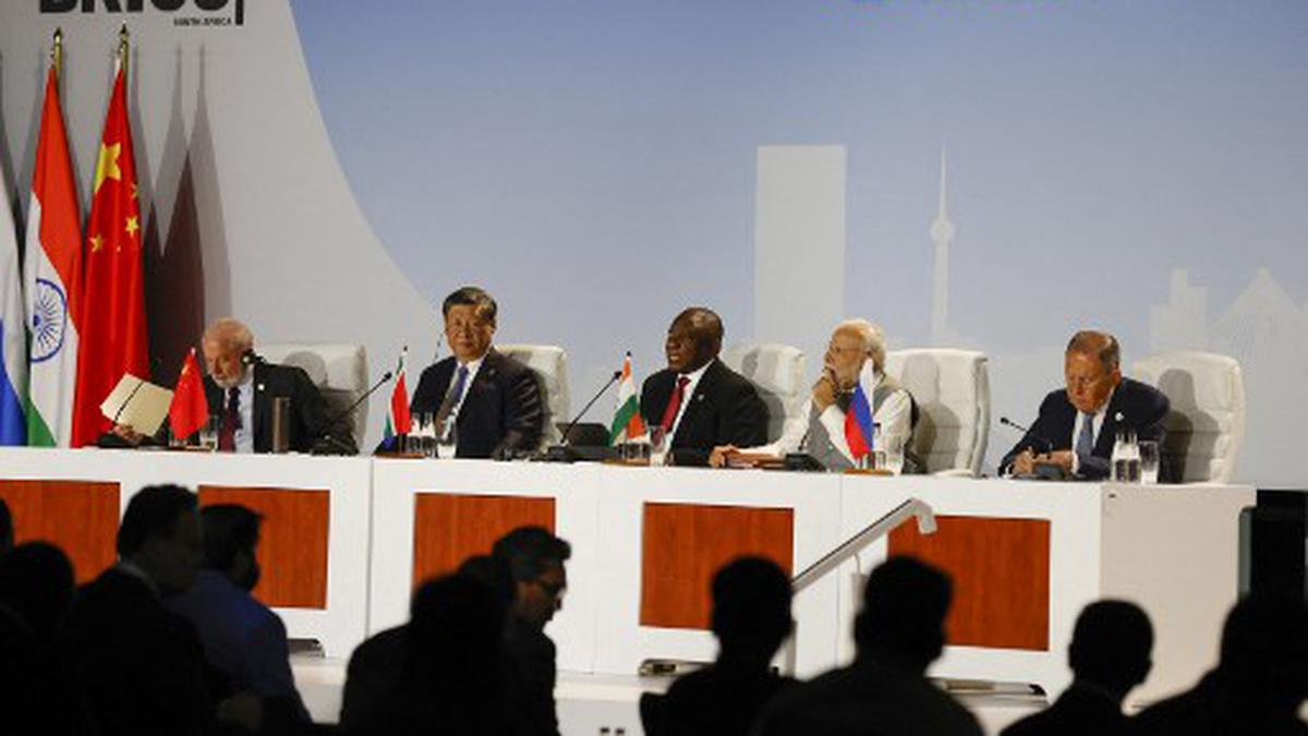 ‘பிரிக்ஸ்’ விரிவாக்கம்: அடுத்த ஆண்டு முதல் புதிதாக 6 நாடுகள் இணைப்பு | Six countries will join the BRICS next year
