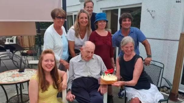 Nasihat dari seorang kakek Inggris berusia 111 tahun