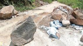 giant-rocks-falling-on-adukkam-hills-road-vehicular-movement-prohibition