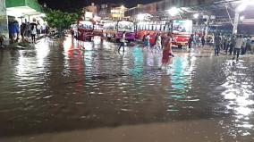 rainwater-stagnant-in-thiruvanmiyur-bus-stand