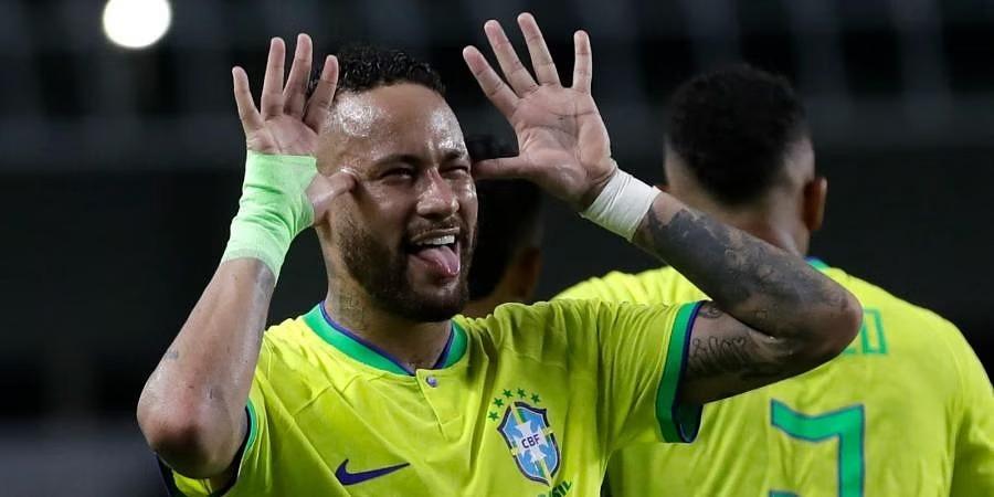 கால்பந்து | பீலே சாதனையை முறியடித்தார் நெய்மர் | Neymar breaks Peles record to become Brazil’s all-time top