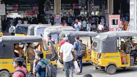 vehicles-issue-in-front-of-central-railway-station