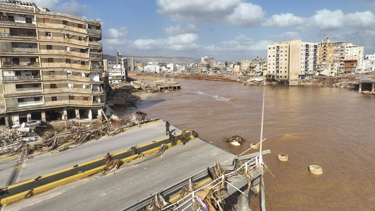 ‘அது ஒரு மினி சுனாமி’ – லிபியாவில் புயல், மழை பலி 6000+ ஆக அதிகரிப்பு | Libya floods live news: 6,000 dead, thousands missing in stricken Derna