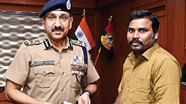 Police Commissioner praised the auto driver