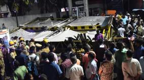 due-to-heavy-rains-the-roof-of-a-petrol-bunk-collapsed-in-saidapet