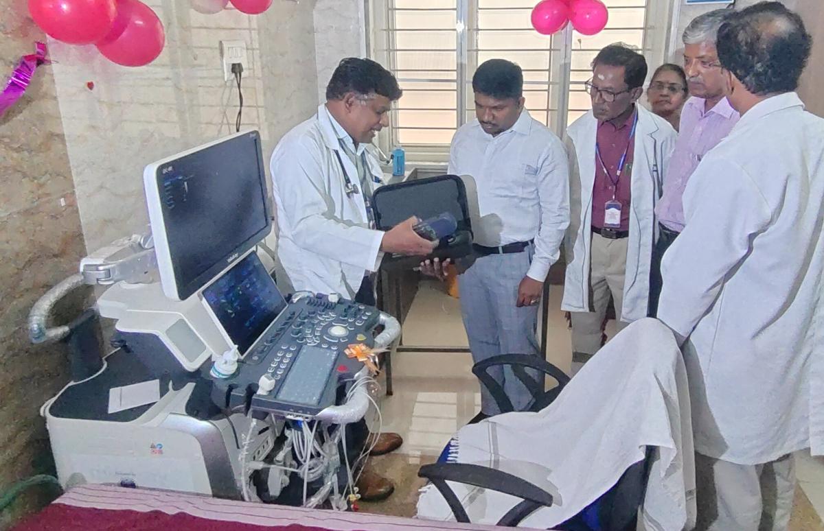 விருதுநகர் அரசு மருத்துவக் கல்லூரி மருத்துவமனைக்கு ரூ.40 லட்சத்தில் இருதய எக்கோ பரிசோதனைக் கருவி | echocardiogram equipment at 40 lakh for Government Medical College