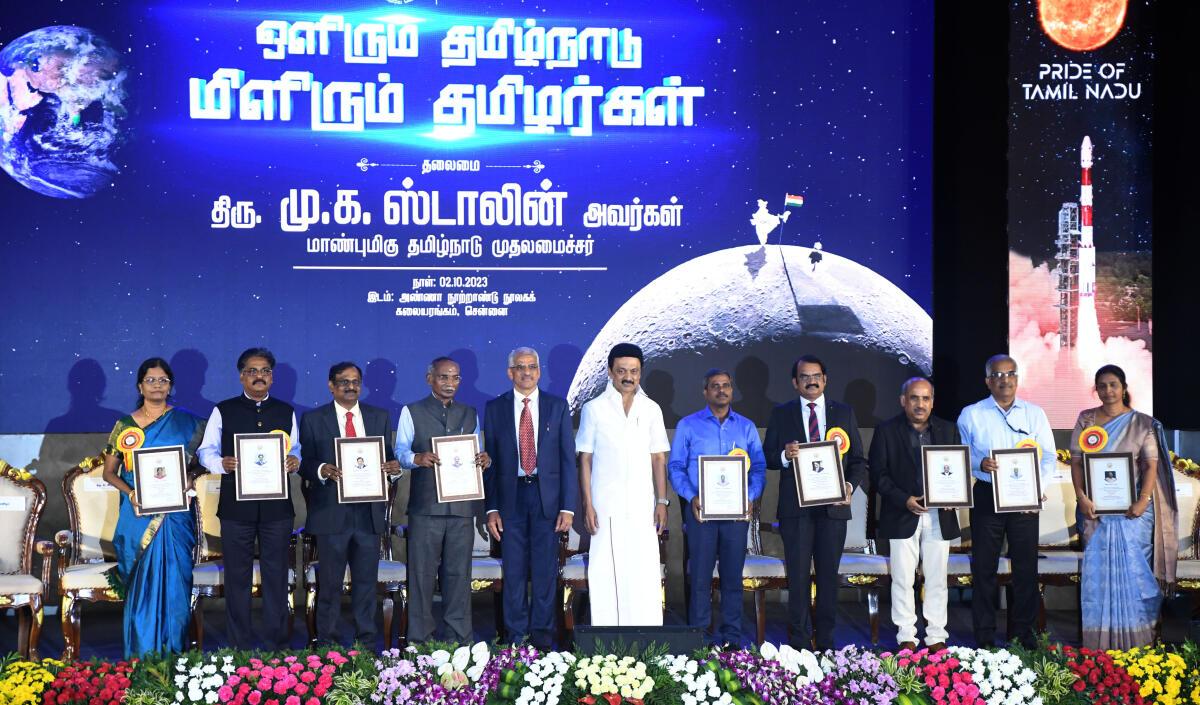  தமிழகத்தை சேர்ந்த 9 இஸ்ரோ விஞ்ஞானிகளுக்கு தலா ரூ.25 லட்சம்: முதல்வர் ஸ்டாலின் அறிவிப்பு | Rs 25 lakh each for 9 ISRO scientists from Tamil Nadu: CM Stalin’s announcement