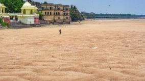 there-is-no-water-no-sand-in-cauvery-river-says-high-court-judge