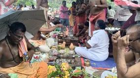 mahalaya-amavasya-rituals-in-theni-mullai-periyar
