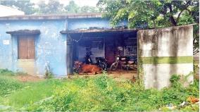 disintegrated-ration-shop-in-madhanur