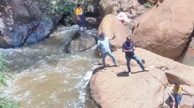 tourists-trespass-without-realizing-the-danger-in-ooty