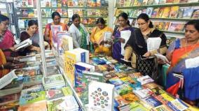 enthusiastic-participation-of-people-on-udhagai-book-festival