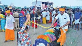 demon-exorcism-by-whipping-at-pavithram-achappan-temple-festival