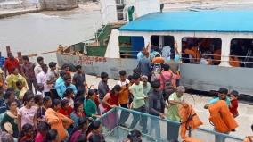 ayudha-puja-holiday-34-000-people-take-boat-trip-to-sea-in-kanyakumari