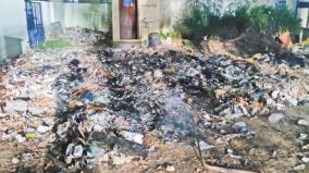 inpatients-affected-due-to-garbage-burning-on-mettur-govt-general-hospital-premises