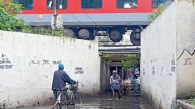 heavy-rains-cleared-on-chennai-people-suffer-due-to-rainwater-stagnant-on-roads