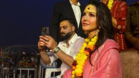 actress-sunny-leone-at-ganga-aarti