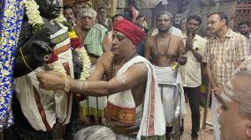 tirukarthikai-festival-begins-with-the-covering-of-palani-murugan-temple