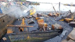 45-boats-gutted-in-fire-at-visakhapatnam-fishing-port
