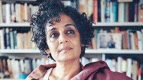 arundhati-roy-is-the-voice-of-the-voiceless