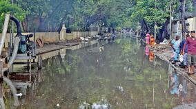 heavy-rains-lashed-chennai-suburbs-damage-due-to-water-logging-on-roads