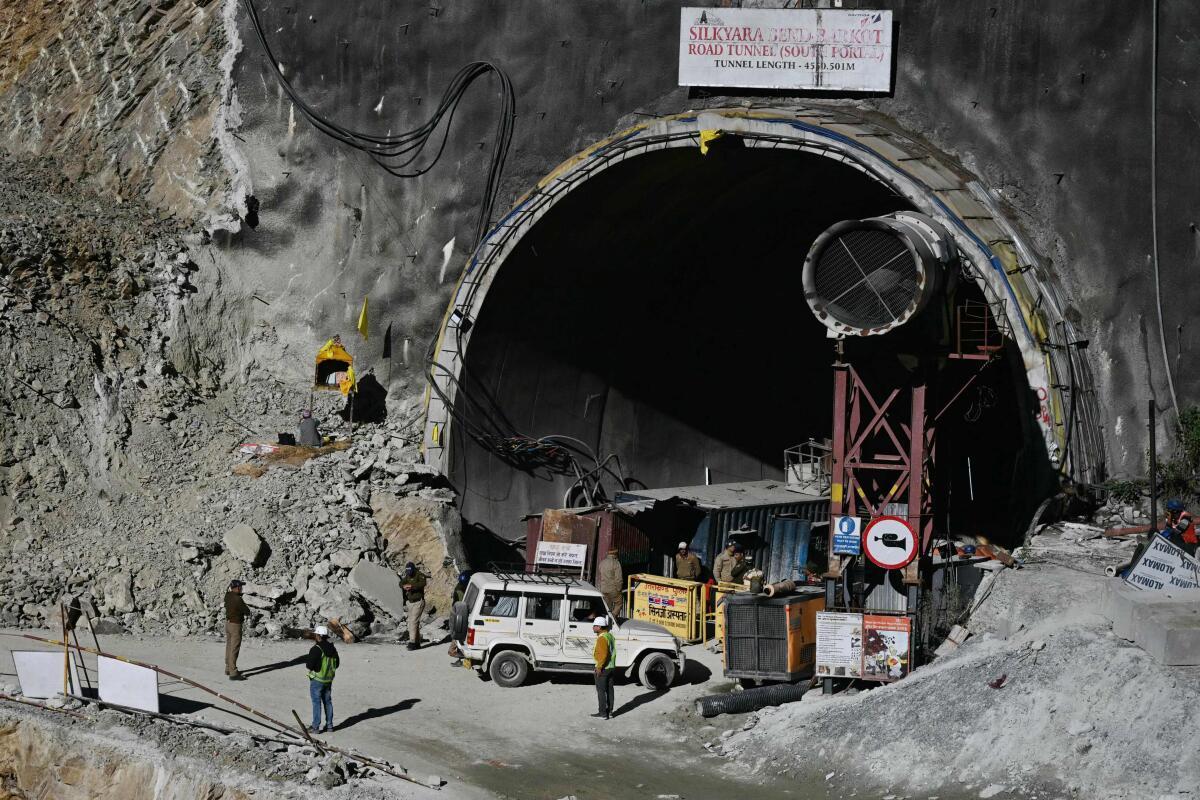 Uttarakhand Mine Accident |  Man-made drilling to begin soon: Officials inform