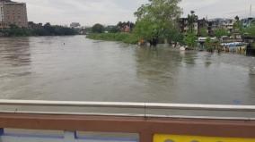 chennai-floods-6-dead-alert-for-people-residing-near-adayar-river