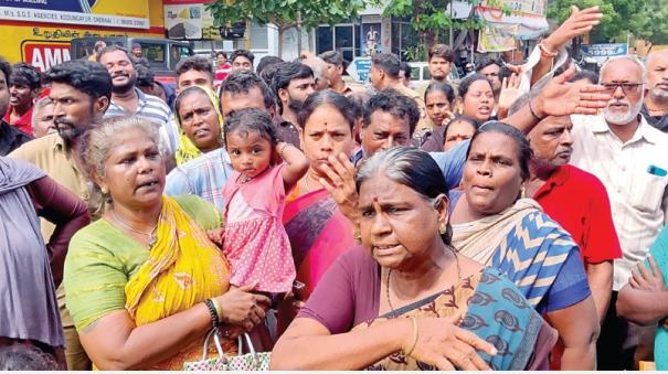 Roadblocks and protests everywhere in chennai