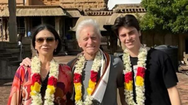 hollywoood actor in tanjore temple michael douglas
