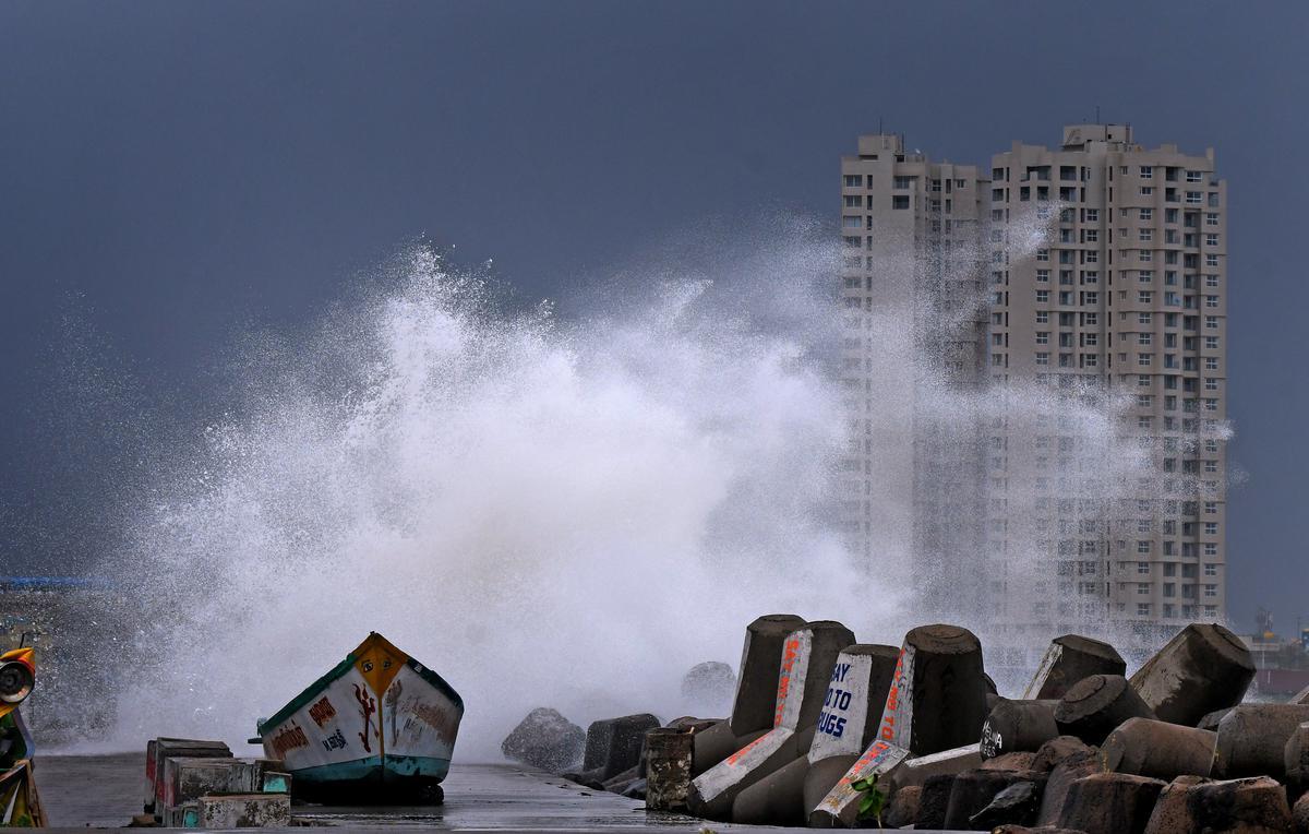 ”மிக்ஜாம் புயலை தேசிய பேரிடராக அறிவிக்க வேண்டும்” – பிரதமர் மோடிக்கு சந்திரபாபு நாயுடு கடிதம் | Cyclone Michaung should be declared a National Disaster: Chandrababu Naidu to PM Modi