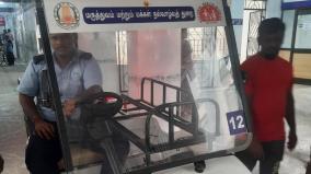 repair-of-stretchers-trolleys-at-madurai-govt-hospital