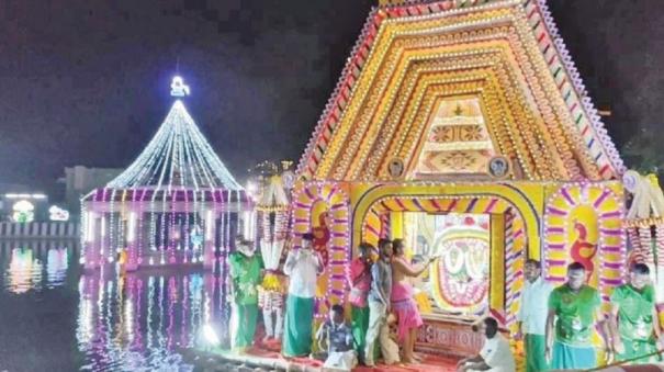 Karthigai Theppa Thiruvizha Festival at Valliyur Murugan Temple