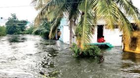 in-srivilliputhur-rain-water-seeped-into-houses-due-to-an-open-culvert