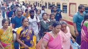 travelers-stranded-in-srivaikunda-for-2-days