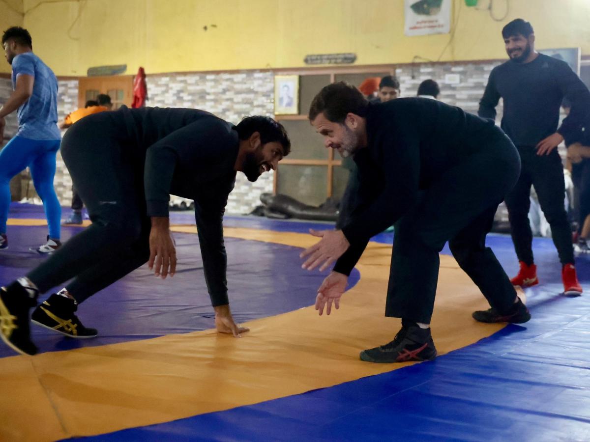 Rahul Gandhi met wrestler Bajrang Punia in person