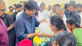 actor-vijay-helped-1-500-flood-victims-in-nellai-and-thoothukudi-districts